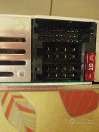 Stereo auto clarion