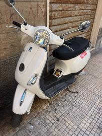 Vespa 50 LX
