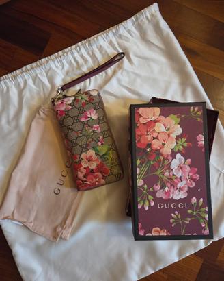 Portafoglio Gucci GG Supreme Blooms