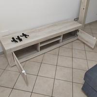 nuova parete attrezzata con mensola 