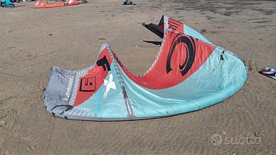 kitesurf cabrinha FX 9 con barra liquid force