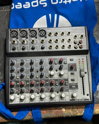 Mixer XENYX1202 behringer