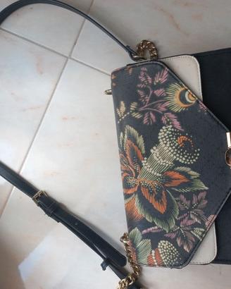 Borsa a tracolla fantasia floreale carpisa