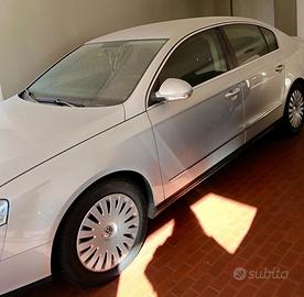 Volkswagen Passat 2.0 TDI 110cv Eco Bluemotion 200