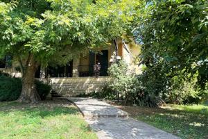 Villa di 250 m² con 4 locali e box auto doppio a O