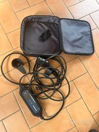 Carica batteria auto elettrica