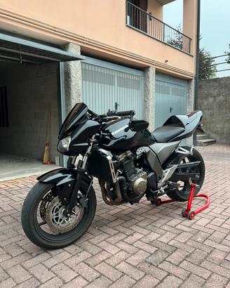 Kawasaki Z750