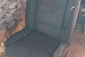 Sedili e pezzi per Renault 5 gt turbo