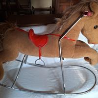 Cavallo a dondolo vintage