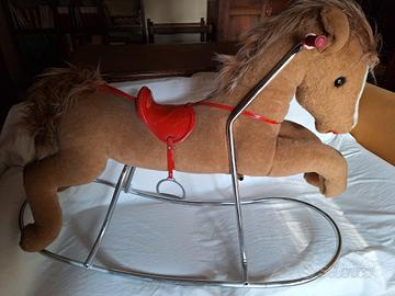 Cavallo a dondolo vintage