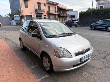 Toyota Yaris 1.0i 16V cat 3 porte