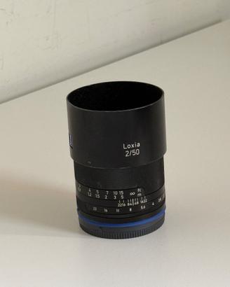 Sony Zeiss Planar Loxia 50mm f2 e-mount