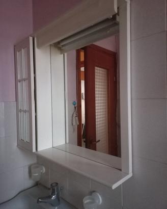 armadietto con specchio con luce x bagno 