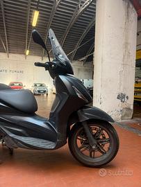 Beverly s 400hpe incidentato