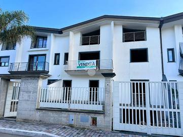 VILLA A SCHIERA A MONDRAGONE