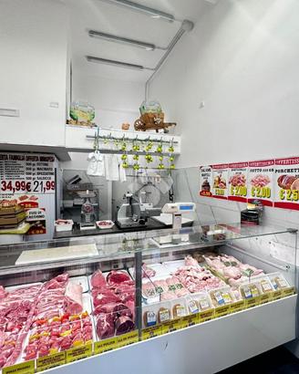 NEGOZIO A NAPOLI