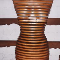 scultura legno massello a forma di busto femminile