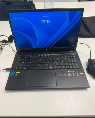 Notebook Acer Nitro V 15 + Mouse Logitech G502