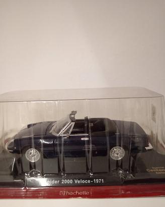 Alfa Romeo spider 2000 Veloce  1:24