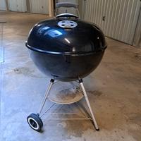 barbecue Weber a carbonella