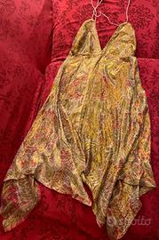 Vestiti da sera oro con profonde scollature