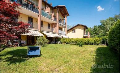 BILOCALE CON 300 mq DI GIARDINO