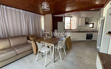 Via Costantino bilocale ristrutturato con terrazzo