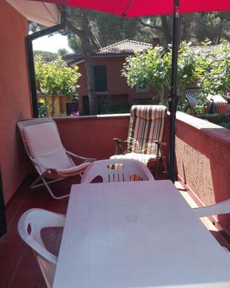 Con terrazzo vicino alla spiaggia