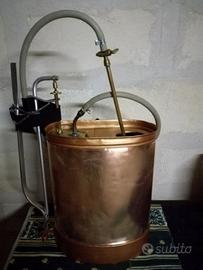 Pompa irrorazione antiquariato in ferro e rame