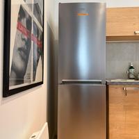 Frigo-congelatore beko RCNA305K40SN