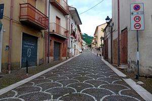 CASA SEMINDIPENDENTE A SALZA IRPINA