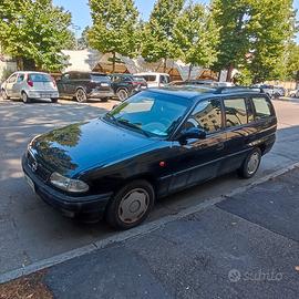 Opel Astra 1.4 16v anno  1997