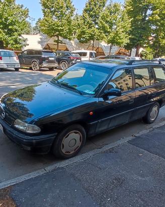 Opel Astra 1.4 16v anno  1997