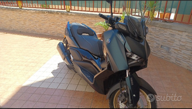 YAMAHA XMAX 300 Tech MAX (2023)