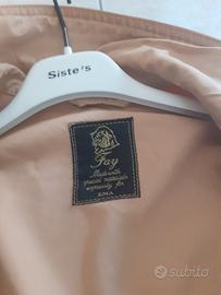 Fay beige.