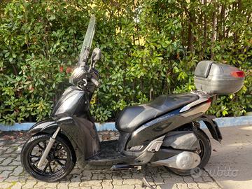 Kymco People GTi 200