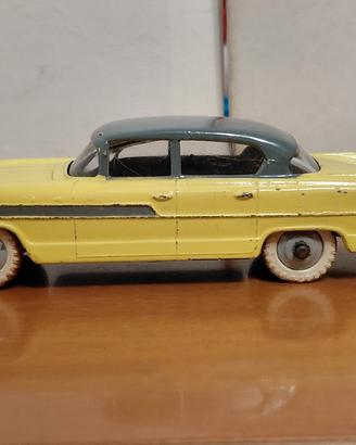 Dinky Toys Hudson no Politoys Mebetoys Corgi 