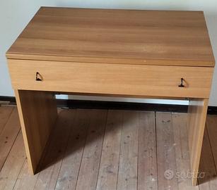Scrivania con cassetto 90 x 58 h.77