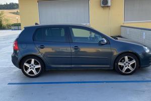 GOLF 5 2.0 GT LINE VOLKSWAGEN CAMBIO AUTOMATICO