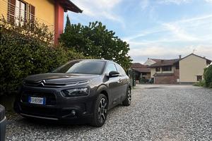Citroen c4 cactus  shine full optional (stage2)