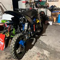 Pit bike