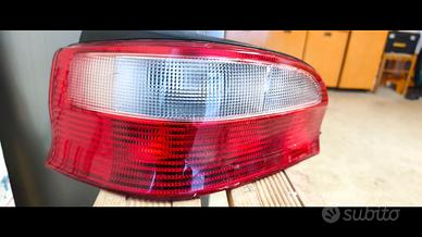 Fanale posteriore dx Citroen saxo