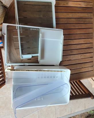 kit frigo ariston - ripiani in vetro e plastica