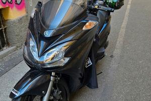 Yamaha Majesty 400 (2012) – In buone condizioni