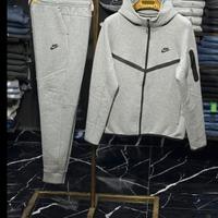 Tuta Nike tech 2026 ultimo modello