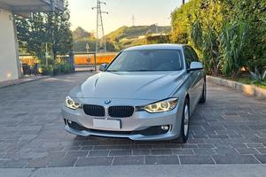 BMW 318D TOURING LUXURY CON CAMBIO AUTOMATICO