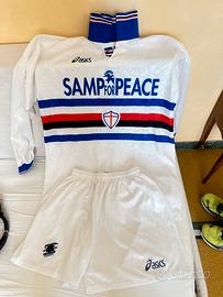 9 completi pantaloncini e maglietta sampdoria