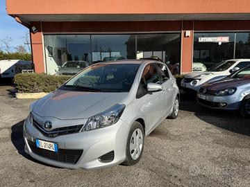 Toyota Yaris 1.3 5 porte Lounge