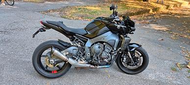 YAMAHA MT-10