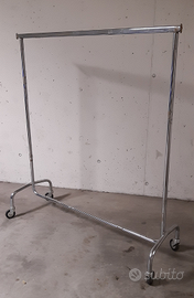 Stand per abbigliamento